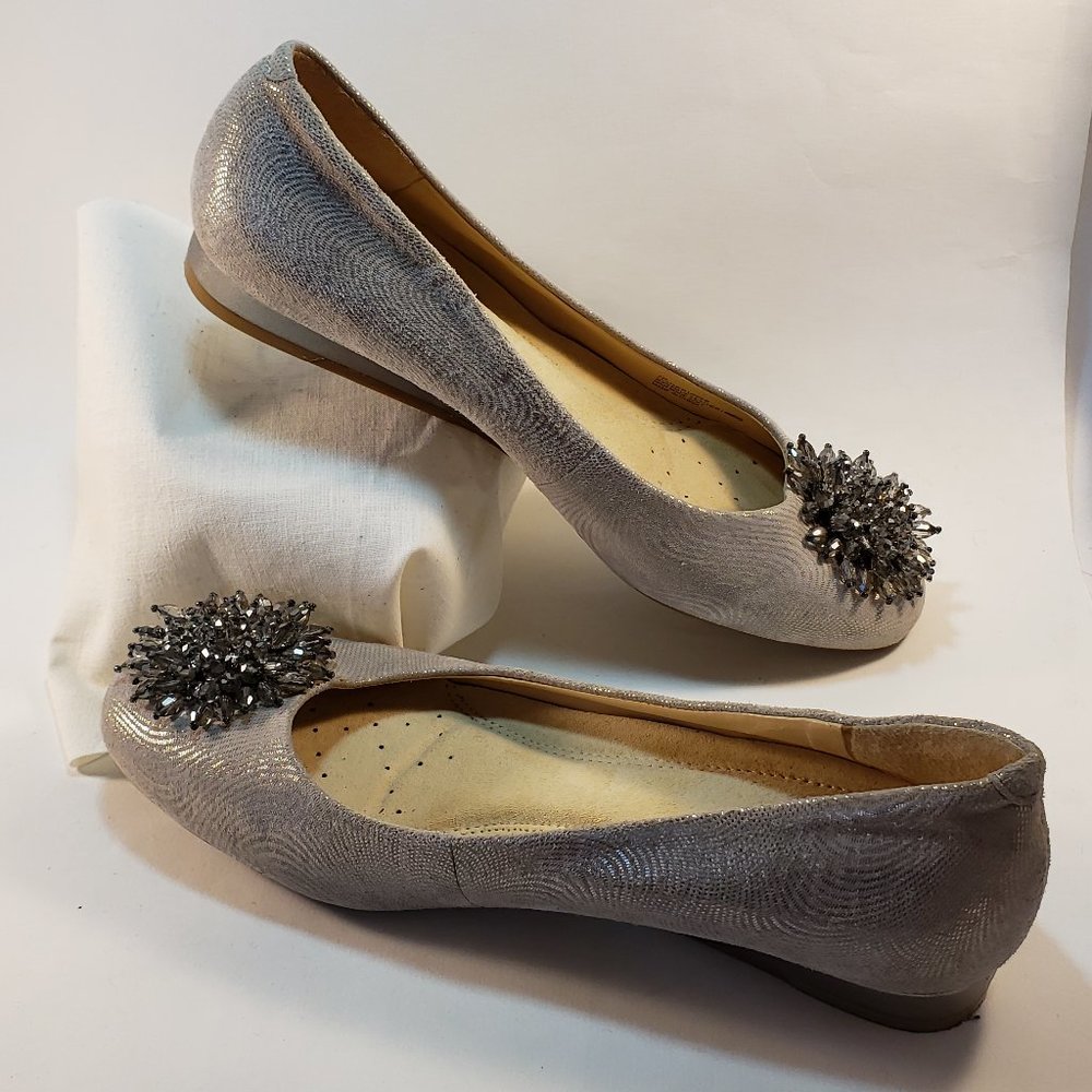 Alex Marie Meghann Silvery Flats with Faceted Bead Embellishment